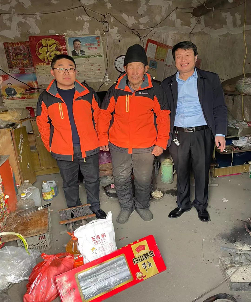 東岳機械股份有限公司開展春節(jié)發(fā)放福利及走訪慰問活動 東岳機械股份有限公司開展春節(jié)發(fā)放福利及走訪慰問活動